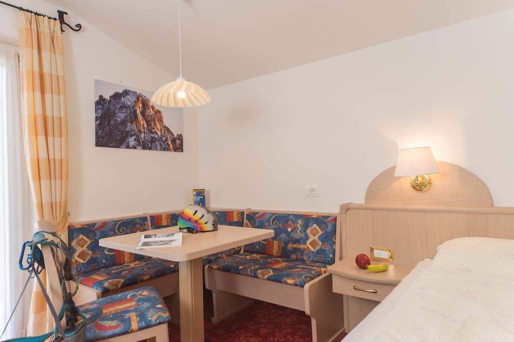 Kedul Lodge Santa Cristina Val Gardena Room photo